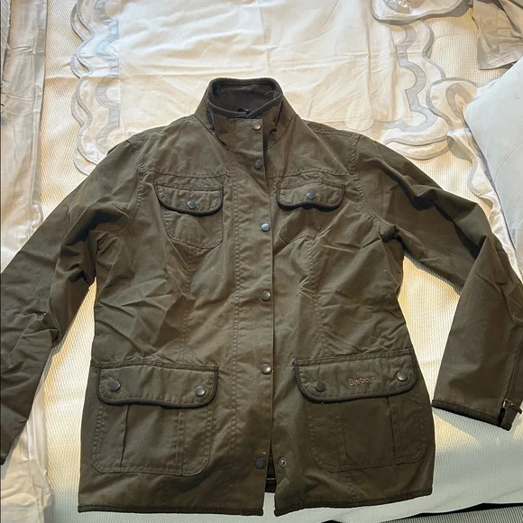 Barbour Women’s Dark Olive Utility Jacket - Picture 2 of 7